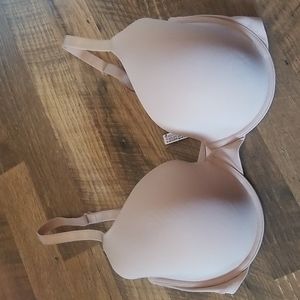 34DDD Nude T shirt Bra